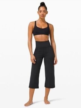 Lululemon Womens Align Wide-Leg Crop 23" Pants Black Size 4 Nulu High-Rise Yoga